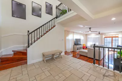 5649 S Natoma Avenue, Chicago, IL 60638 - Photo 2