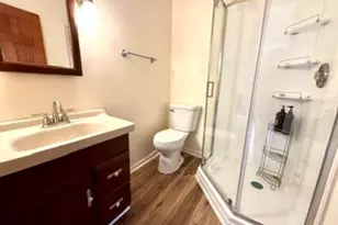 206 Ashland Ct, Vernon Hills, IL 60061 - Photo 4