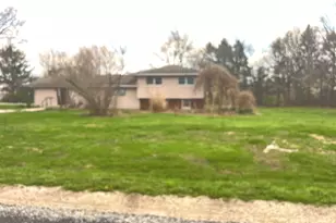 2279 E 500N Rd, Paxton, IL 60957 - Photo 2