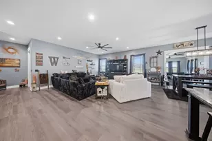 2401 N 4350th Rd, Sheridan, IL 60551 - Photo 18