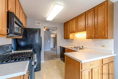 1107 Woodbury Lane #A2, Wheeling, IL 60090 - Photo 16