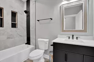 1527 Elgin Ave, Forest Park, IL 60130 - Photo 6