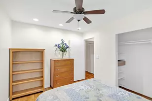 705 Cumberland St, Hoffman Estates, IL 60169 - Photo 22