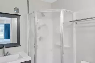 705 Cumberland St, Hoffman Estates, IL 60169 - Photo 18