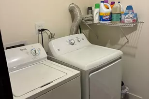 1319 W Early Ave, Chicago, IL 60660 - Photo 12