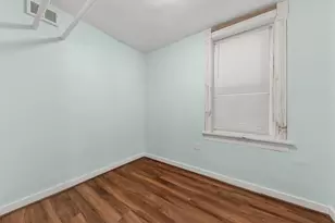 1042 W Barry Ave, Chicago, IL 60657 - Photo 14
