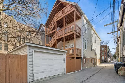1042 W Barry Avenue, Chicago, IL 60657 - Photo 22