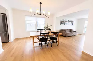 87 S Savannah Pkwy, Round Lake, IL 60073 - Photo 4