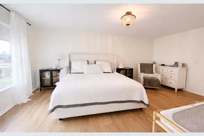 87 S Savannah Parkway, Round Lake, IL 60073 - Photo 12