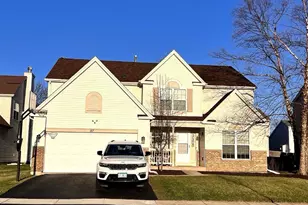 87 S Savannah Pkwy, Round Lake, IL 60073 - Photo 1