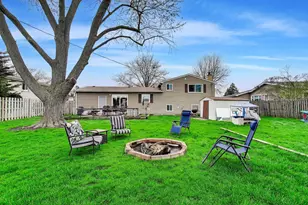 1605 W Lexington Dr, Arlington Heights, IL 60004 - Photo 22