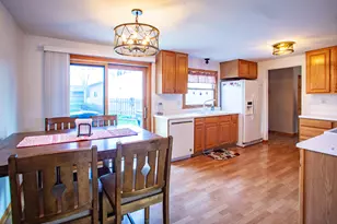 1500 Bates Ln, Schaumburg, IL 60193 - Photo 12