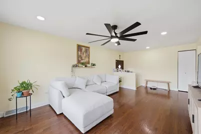 14828 Saint Louis Avenue, Midlothian, IL 60445 - Photo 6