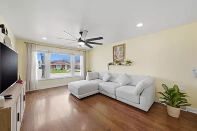 14828 Saint Louis Avenue, Midlothian, IL 60445 - Photo 4