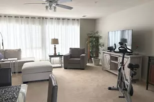 669 Diamond Pointe Dr, Mundelein, IL 60060 - Photo 4