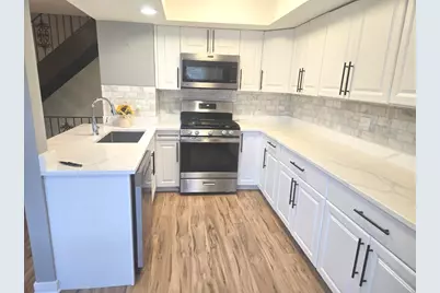 360 Inverrary Lane, Deerfield, IL 60015 - Photo 2