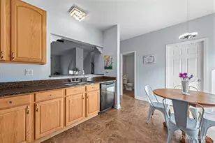 208 New Haven Dr, Cary, IL 60013 - Photo 10