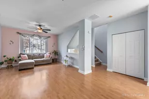 208 New Haven Dr, Cary, IL 60013 - Photo 4