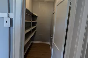 8601 S Kingston Ave, Chicago, IL 60617 - Photo 34