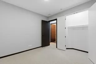 5830 N Lincoln Ave, Chicago, IL 60659 - Photo 16