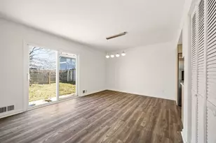 1231 Tobin Ct, Waukegan, IL 60085 - Photo 10