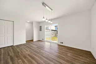 1231 Tobin Ct, Waukegan, IL 60085 - Photo 8