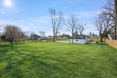 22W080 Valleyview Drive, Glen Ellyn, IL 60137 - Photo 22