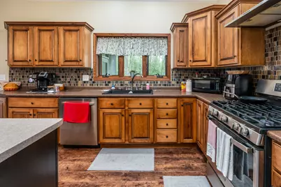 1358 Pershing Road, West Frankfort, IL 62896 - Photo 12