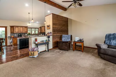 1358 Pershing Road, West Frankfort, IL 62896 - Photo 6