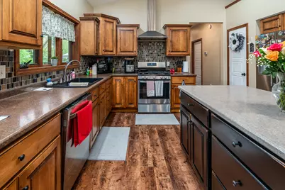 1358 Pershing Road, West Frankfort, IL 62896 - Photo 10