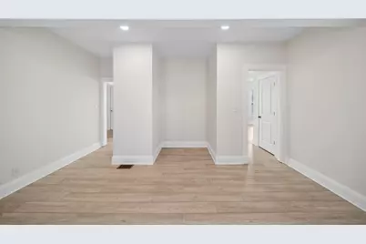 [Address not provided], Wheaton, IL 60187 - Photo 16