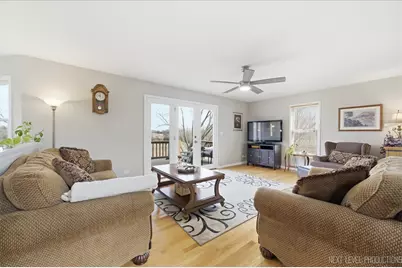 2984 Marshfield Court, Elgin, IL 60124 - Photo 6