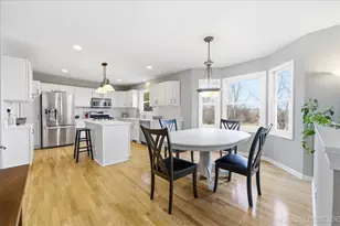 2984 Marshfield Ct, Elgin, IL 60124 - Photo 8