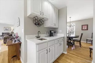 2984 Marshfield Ct, Elgin, IL 60124 - Photo 14