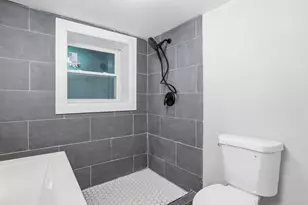 8011 S Dante Ave, Chicago, IL 60619 - Photo 16