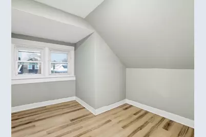 8011 S Dante Avenue, Chicago, IL 60619 - Photo 12