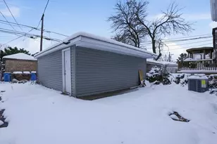 8011 S Dante Ave, Chicago, IL 60619 - Photo 28