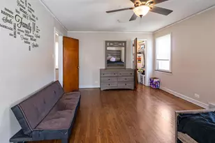 8108 S Wood St, Chicago, IL 60620 - Photo 12