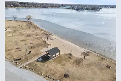 818 Sheridan Drive, Wauconda, IL 60084 - Photo 14