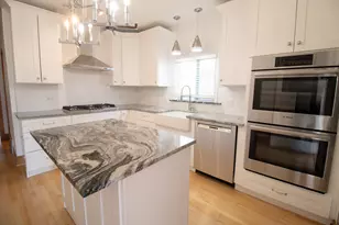 6840 30th St, Berwyn, IL 60402 - Photo 12