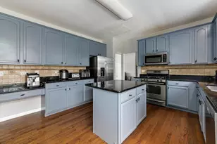 3328 Timber Creek Ln, Naperville, IL 60565 - Photo 10