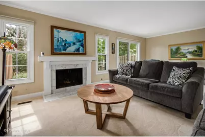 1150 Oakview Drive, Wheaton, IL 60187 - Photo 4