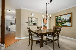 1150 Oakview Dr, Wheaton, IL 60187 - Photo 8