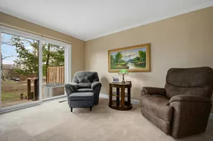 1150 Oakview Dr, Wheaton, IL 60187 - Photo 6