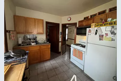 3352 S Lituanica Avenue #1, Chicago, IL 60608 - Photo 2