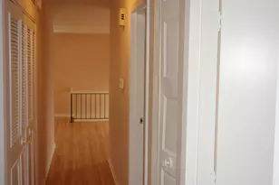 300 Meadow Ct, Vernon Hills, IL 60061 - Photo 18