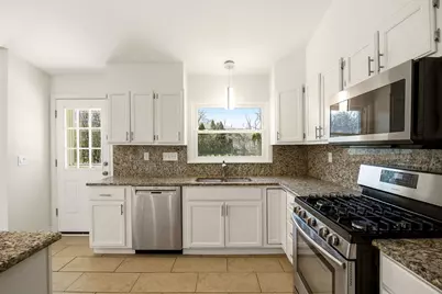 215 Hibbard Road, Wilmette, IL 60091 - Photo 10