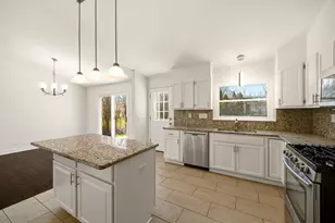 215 Hibbard Rd, Wilmette, IL 60091 - Photo 12