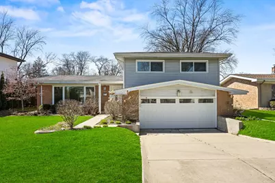 215 Hibbard Road, Wilmette, IL 60091 - Photo 1
