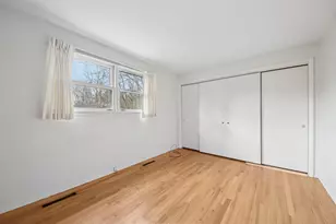 817 Belair Dr, Darien, IL 60561 - Photo 18